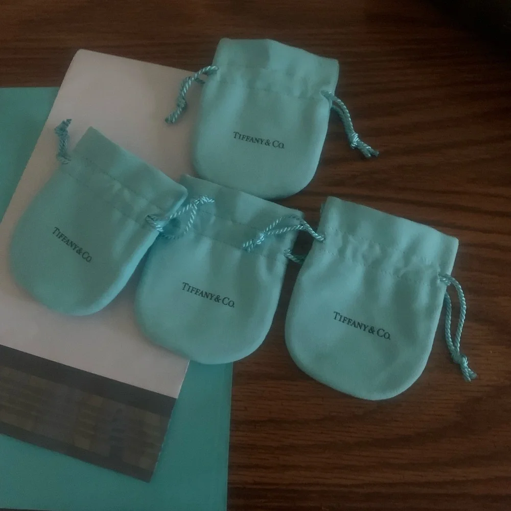 Silent share show - like for notice - Tiffany and co, books, jewelry and more